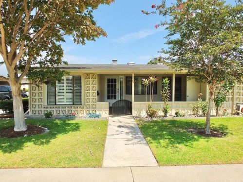 13311 Twin Hills Dr, Seal Beach, CA 90740-4294