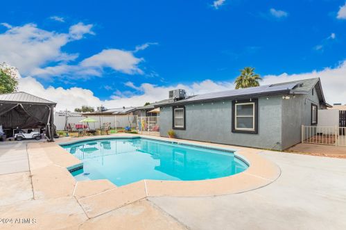 4815 Charleston Ave, Glendale, AZ 85308-1435