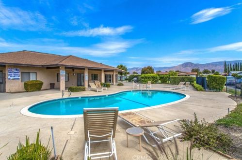 1325 Medallion St, Redlands CA  92374-2666 exterior