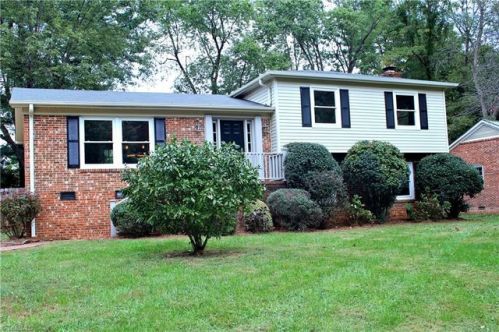 5208 Ainsworth Dr, Greensboro, NC 27410-3406