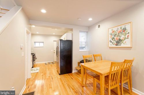 2135 Manton St, Philadelphia PA  19146-4312 exterior