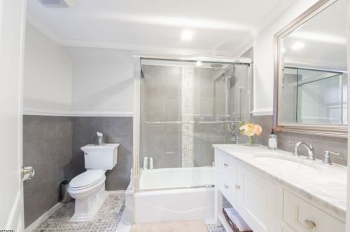 284 Passaic Ave, Nutley NJ  07110-2743 exterior