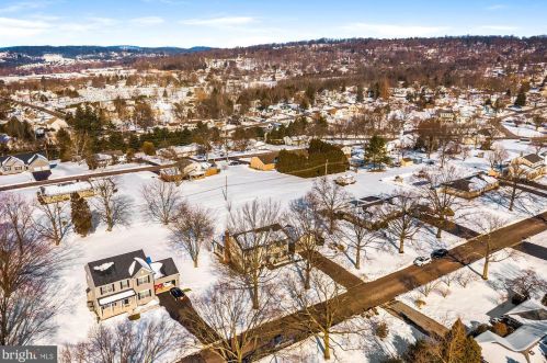 1199 Crestwood Dr, Pottstown PA 19464-2931 exterior