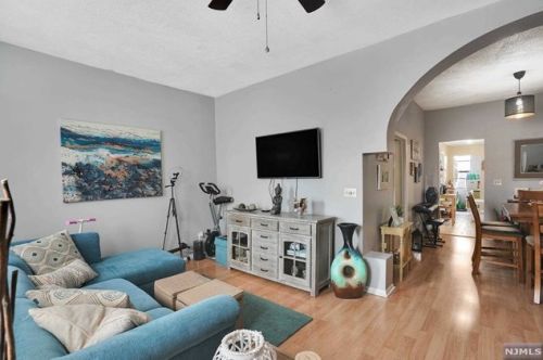 1444 70th St, North Bergen, NJ 07047-3860