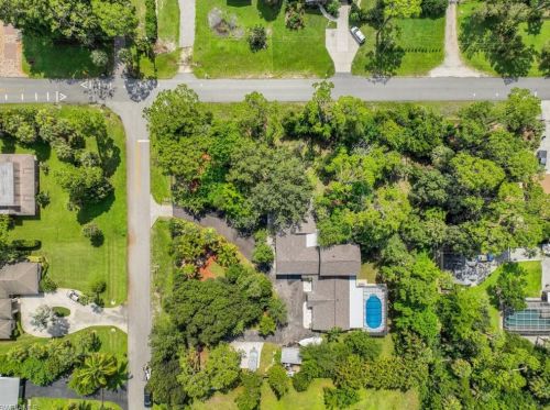 4482 Lorraine Ave, Naples, FL 34104-4770
