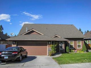 2708 Jill Ave, Bend, OR 97701-7707