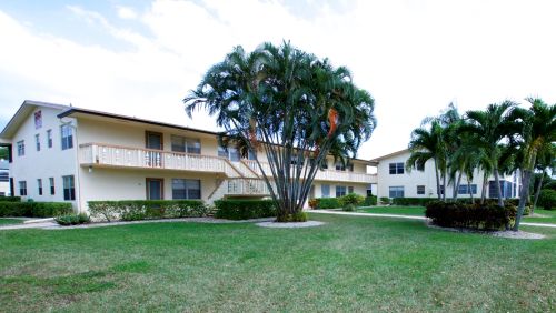 88 Dorchester D, West Palm Beach, FL 33417-1436