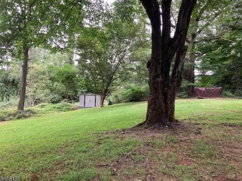 470 Long Hill Rd, Gillette NJ  07933-1345 exterior