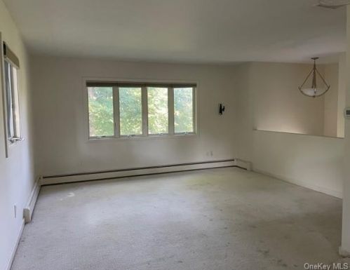 4 Parkway Dr, Yorktown Hgts NY  10598-6407 exterior