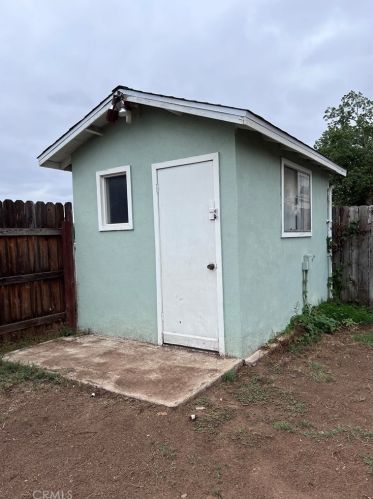 732 Mills St, Escondido CA  92027-1945 exterior