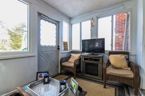 55 Dorothy Dr, Middletown CT 06457-5312 exterior