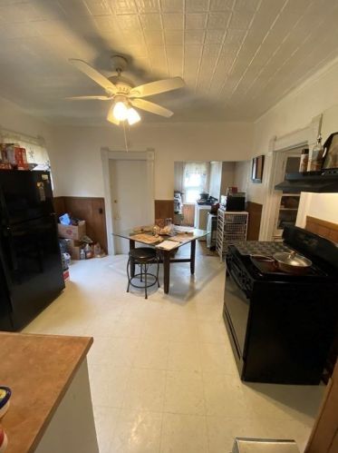 38 Chase Ave, Springfield MA  01108-1601 exterior