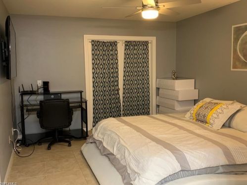 3304 Timberwood Cir, Naples FL  34105-5624 exterior