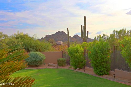 8242 Soaring Eagle Way, Scottsdale AZ 85266-1627 exterior
