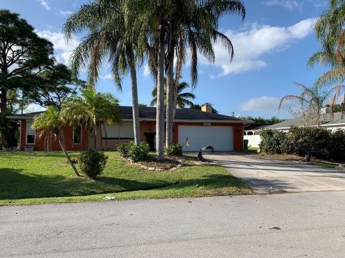 1493 Prairie Cir, Fort Pierce, FL 34953-4134