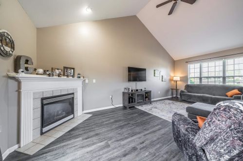 7381 Maybury Ct, Florence KY  41042-8137 exterior