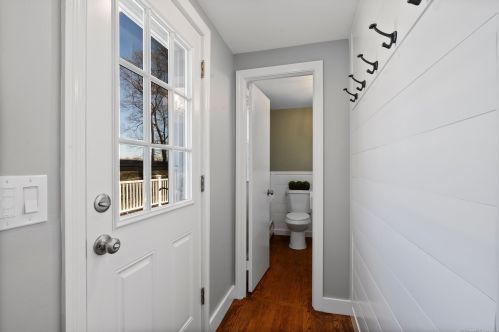 164 Foote Rd, South Glastonbury CT  06073-3406 exterior