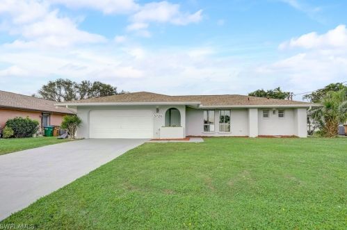 3726 6th Ave, Cape Coral, FL 33904-5203