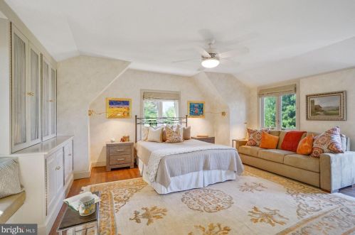 4310 42, Washington DC 20016-4613 exterior