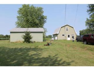 6353 Lee Rd, Winneconne, WI 54986-9552