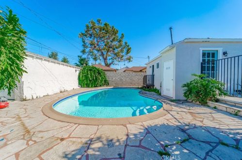 1301 Marcelle St, Compton CA  90221-4413 exterior