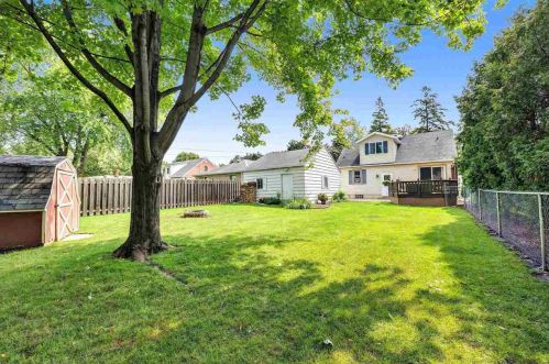 522 Laura St, Green Bay, WI 54302-3221