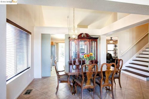 2309 Windsor Ln, Oakley CA  94561-3317 exterior