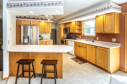 8627 Timber Ln, Blk Riv Falls, WI 54615