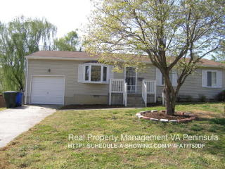32 Barron Dr, Newport News VA  23608-2250 exterior
