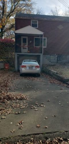 9 Pennoak Manor Dr, Pittsburgh, PA 15235-3059