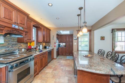 628 Main St, West Paterson NJ  07424-1020 exterior