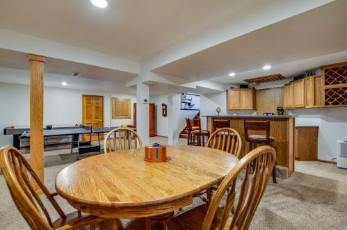 1432 Country Club Ln, Watertown WI  53098-4345 exterior