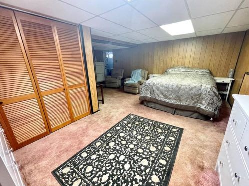 228 Calvert St, Bridgeville PA  15017-1916 exterior