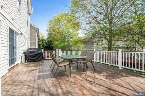 22 Boulder Run, Oakland NJ  07436-2352 exterior