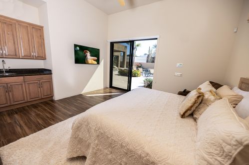 29 Sun Ridge Cir, Rancho Mirage CA  92270-2641 exterior