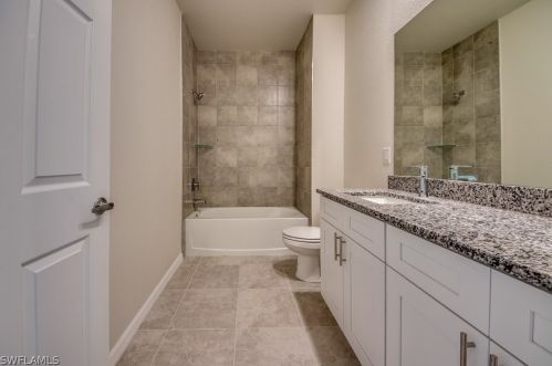 416 6th Ave, Cape Coral FL  33990-0011 exterior