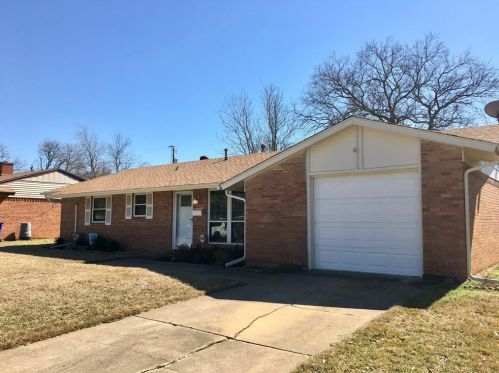 402 Fuller Dr, Euless, TX 76039-3848