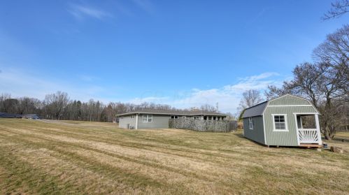 275 Willow Dr, Zanesville OH  43701-1252 exterior