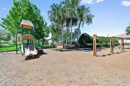 2549 Chapala Dr, Kissimmee FL 34746-3446 exterior