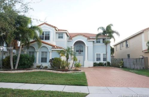 16234 36th Dr, Hollywood, FL 33027-4523