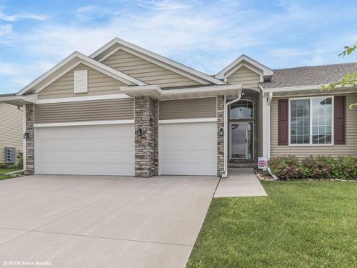 10214 Coventry Cir, Camp Dodge, IA 50131-3105