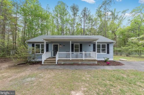 137 Land Or Dr, Ruther Glen, VA 22546-1073