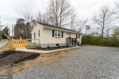152 Greenbank Rd, Fredericksburg, VA 22406-6233