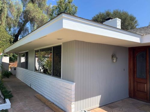 1443 Grandview Rd, Vista, CA 92084-3609