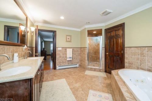 2 Sheba Dr, Wantage NJ  07461-4829 exterior