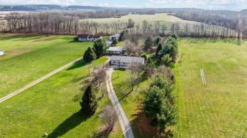 8655 Stoney Point Rd, Fairfax, OH 45133-8053