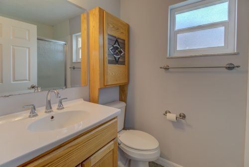 550 Anchor Ln, Fort Pierce FL  34983-2202 exterior