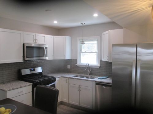 2834 Kenwood St, Hammond, IN 46323-1139