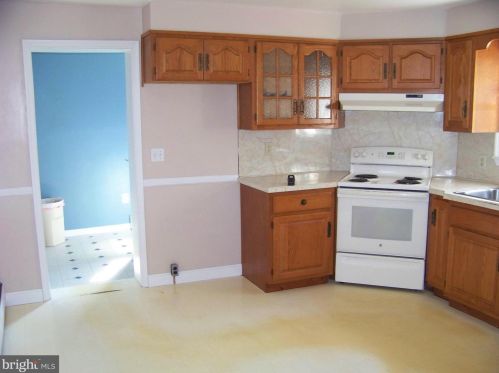 804 Marshall St, Norristown PA 19401-4114 exterior