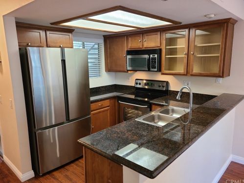 3408 Hathaway Ave, Long Beach, CA 90815-5415